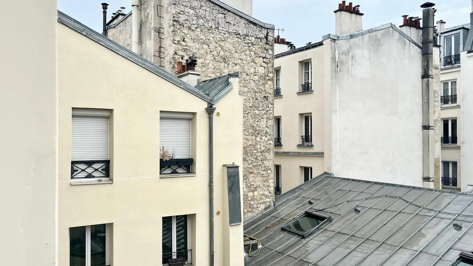 Petit Agreable Au Coeur Du 11e Arrondissement *